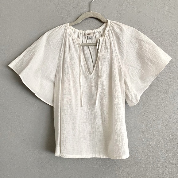 A New Day Top Size Small Gauzy White Flutter Short Sleeves V-Neck Lightweight - Picture 1 of 7